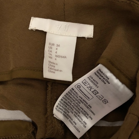 H&M Shorts with Front Tie - Picture 6 of 6